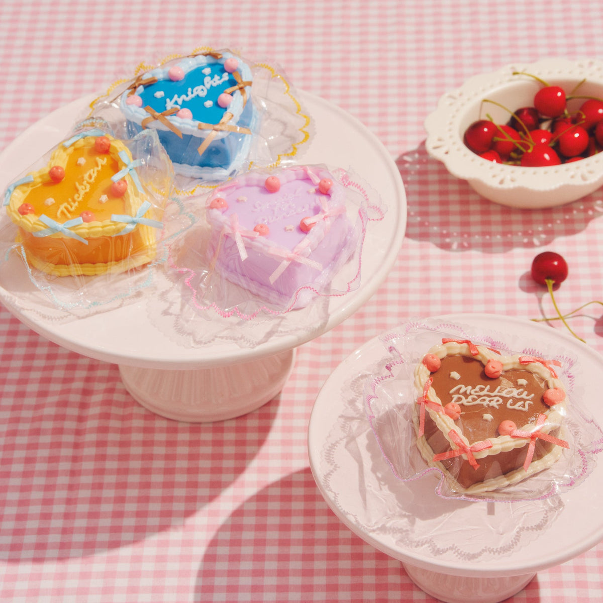【Whipped Picnic】ケーキシルエットスクイーズ